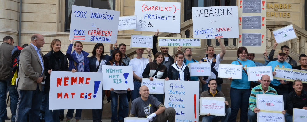 Demonstration vor der Chambre des Députés